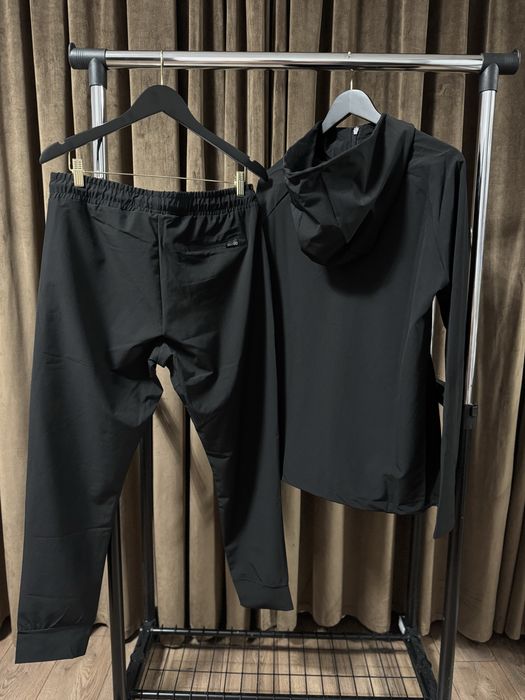 Trening Hugo Boss negru - Mărimea L