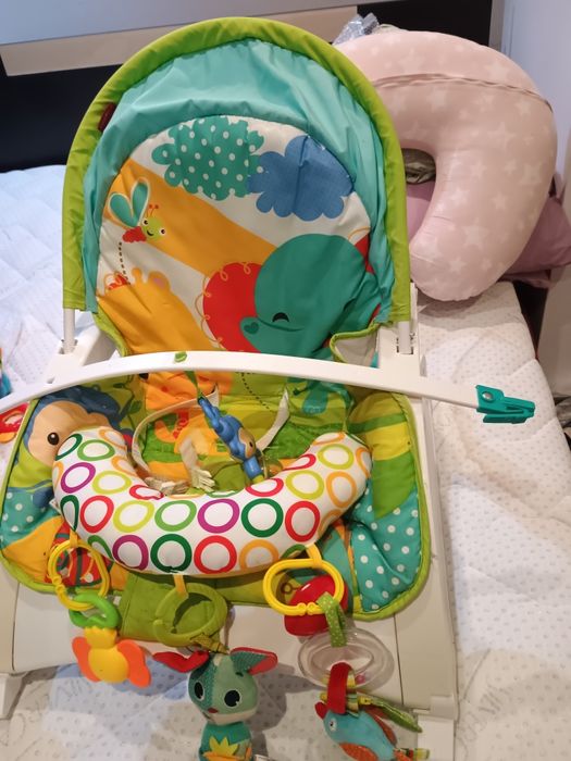 Бебешка люлка преобладаващо зелено,  за момченце или момиченце