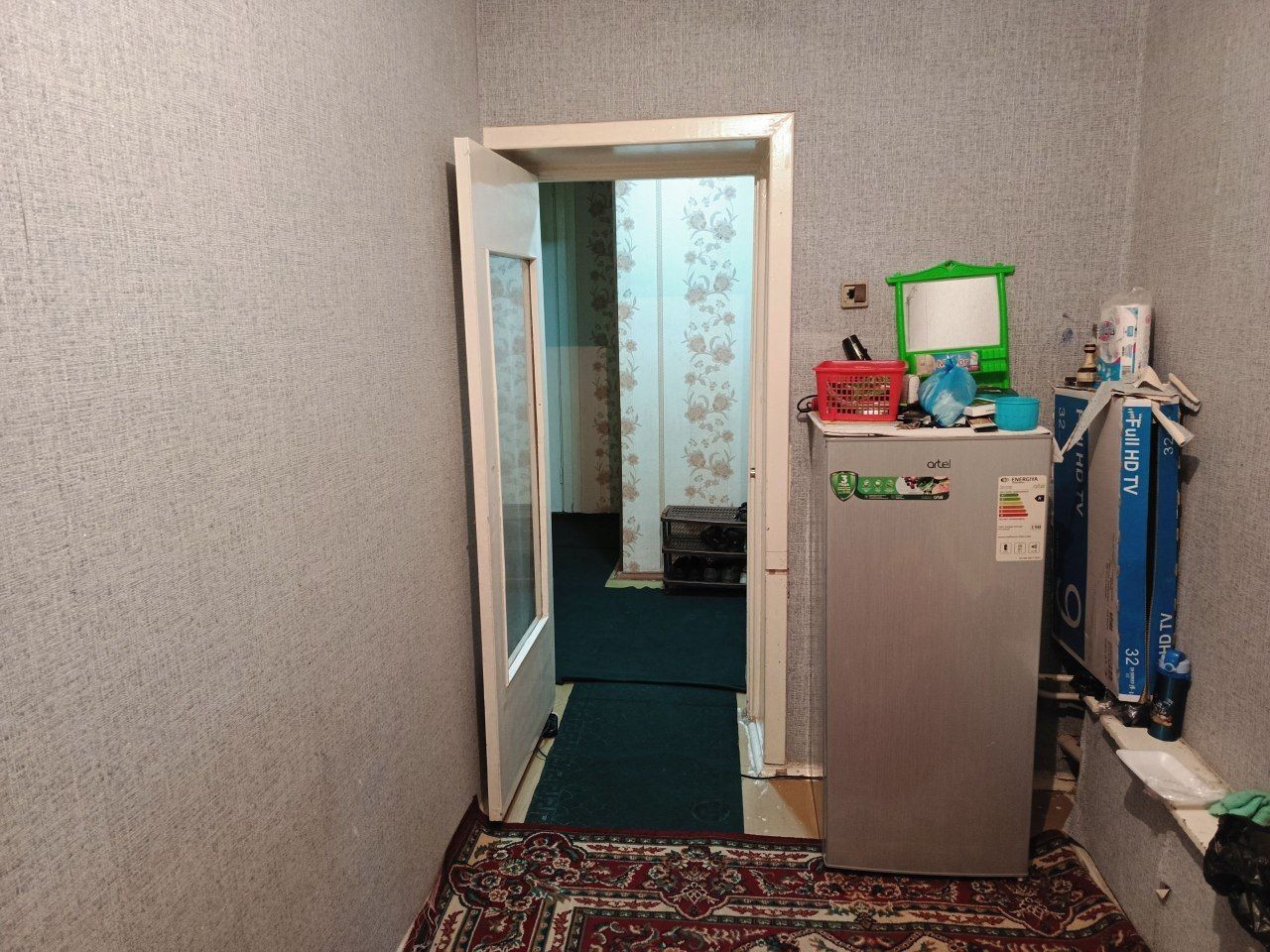 1 хона 2 хона килинган квартира сотилади