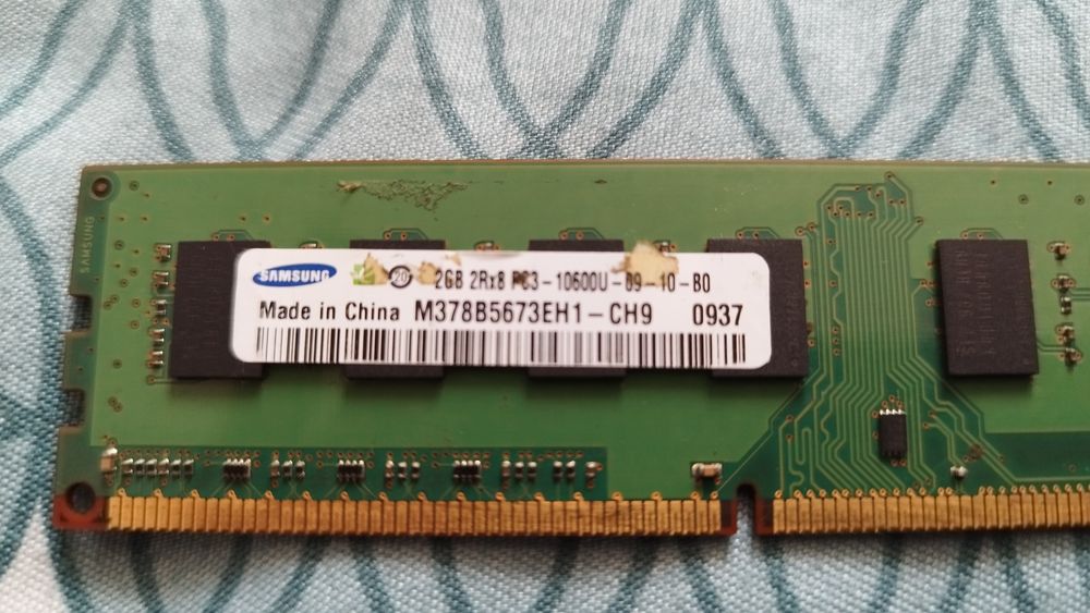 Memorii RAM DDR3 2GB + 2GB  pentru PC – Samsung & Crucial