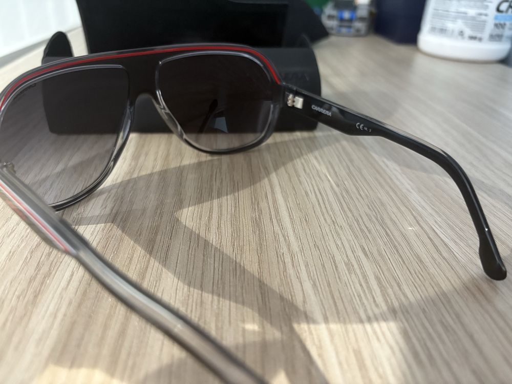 Слънчиви очила CARRERA