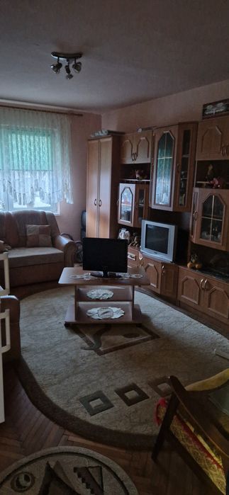 Vand apartament 3 camere Tranaveni