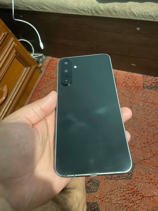 Samsung f16 5G 6_128gb karobkas bor