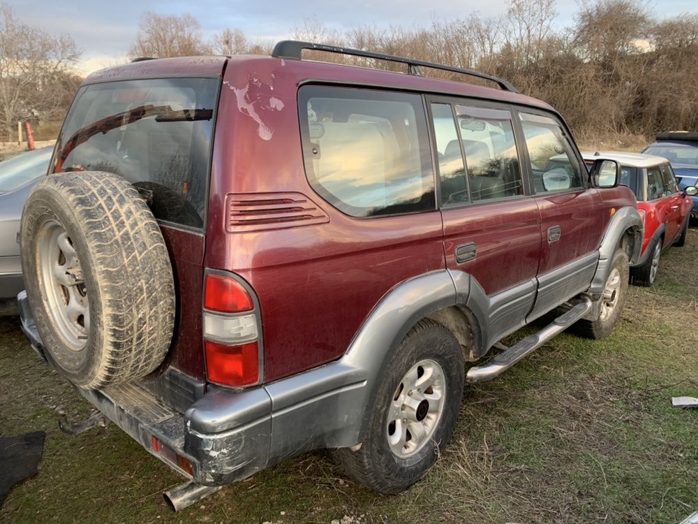 НА ЧАСТИ! Toyota Land Cruiser 90 3.0 TD АВТОМАТИК 125 кс. 4x4 Теглич