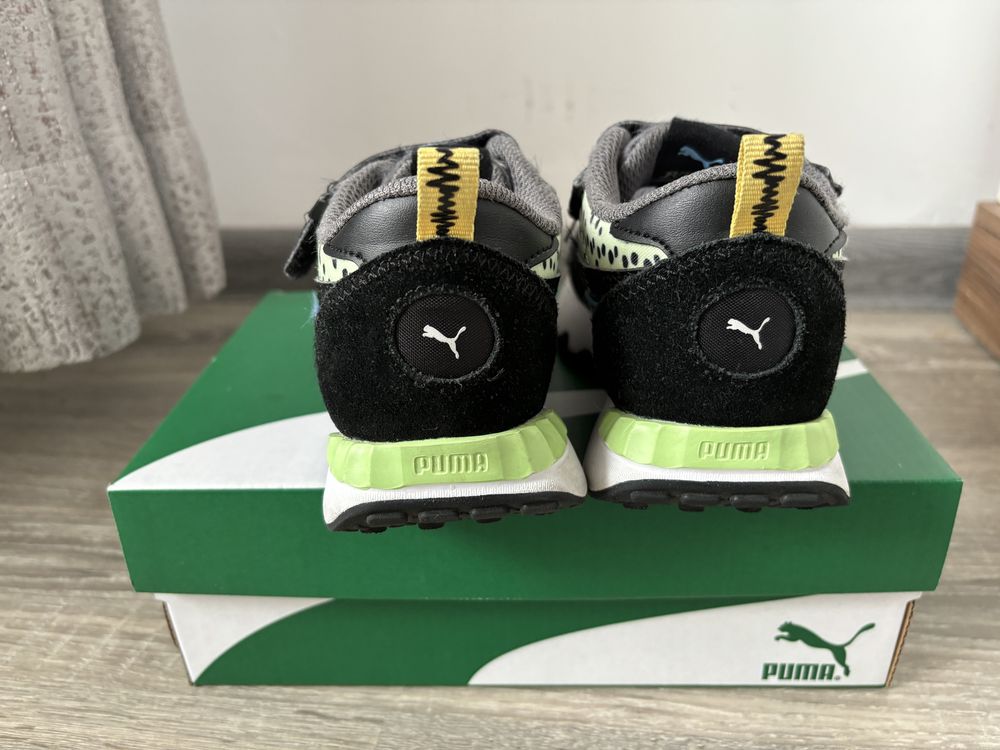 Sneakers Puma, marimea 28,5