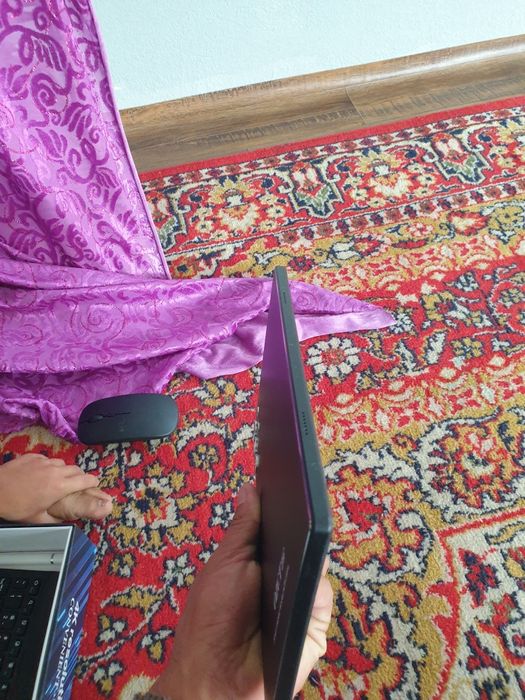 s25 korinishda planshet