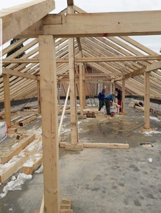 Acoperișuri și reparați de urgența