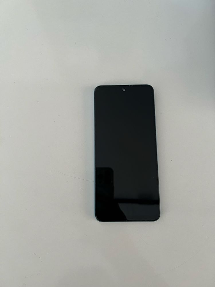 Телефон Redmi Note 12