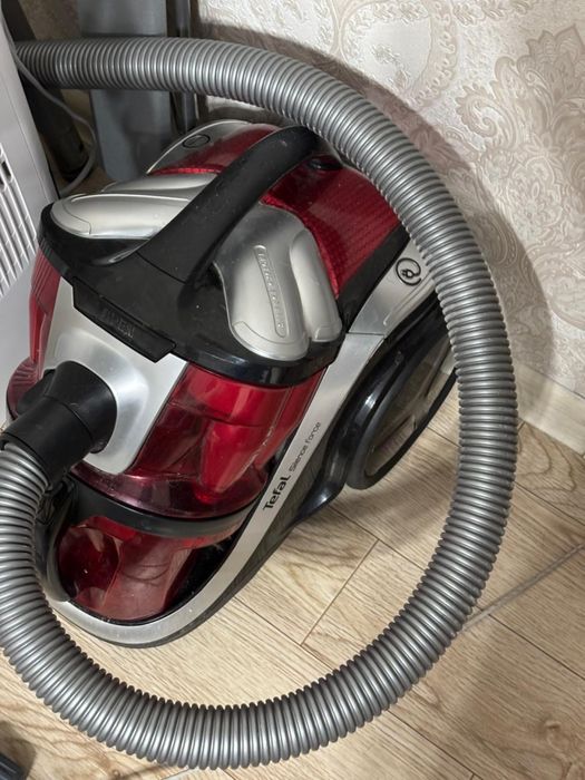 Продам пылесос б/у