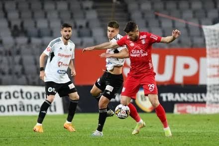 Tricou Chindia Targoviste Sergiu Bus jucat