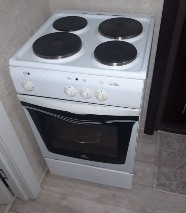 Продам электрическую плиту