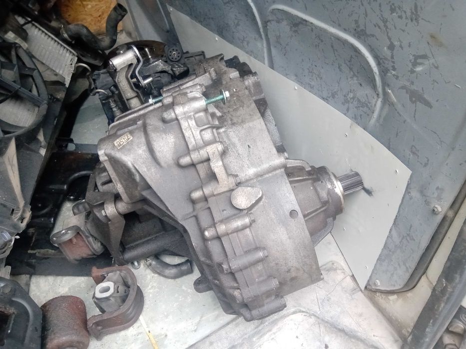 VW T5 2.5 TDI На части