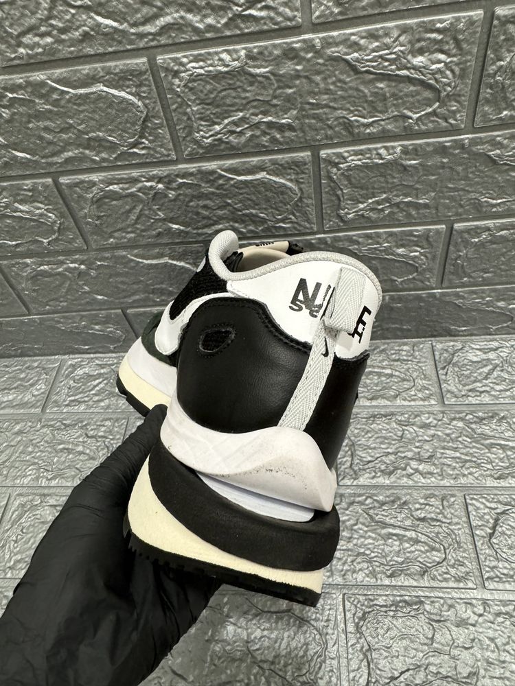 Nike Sacai Black white 43