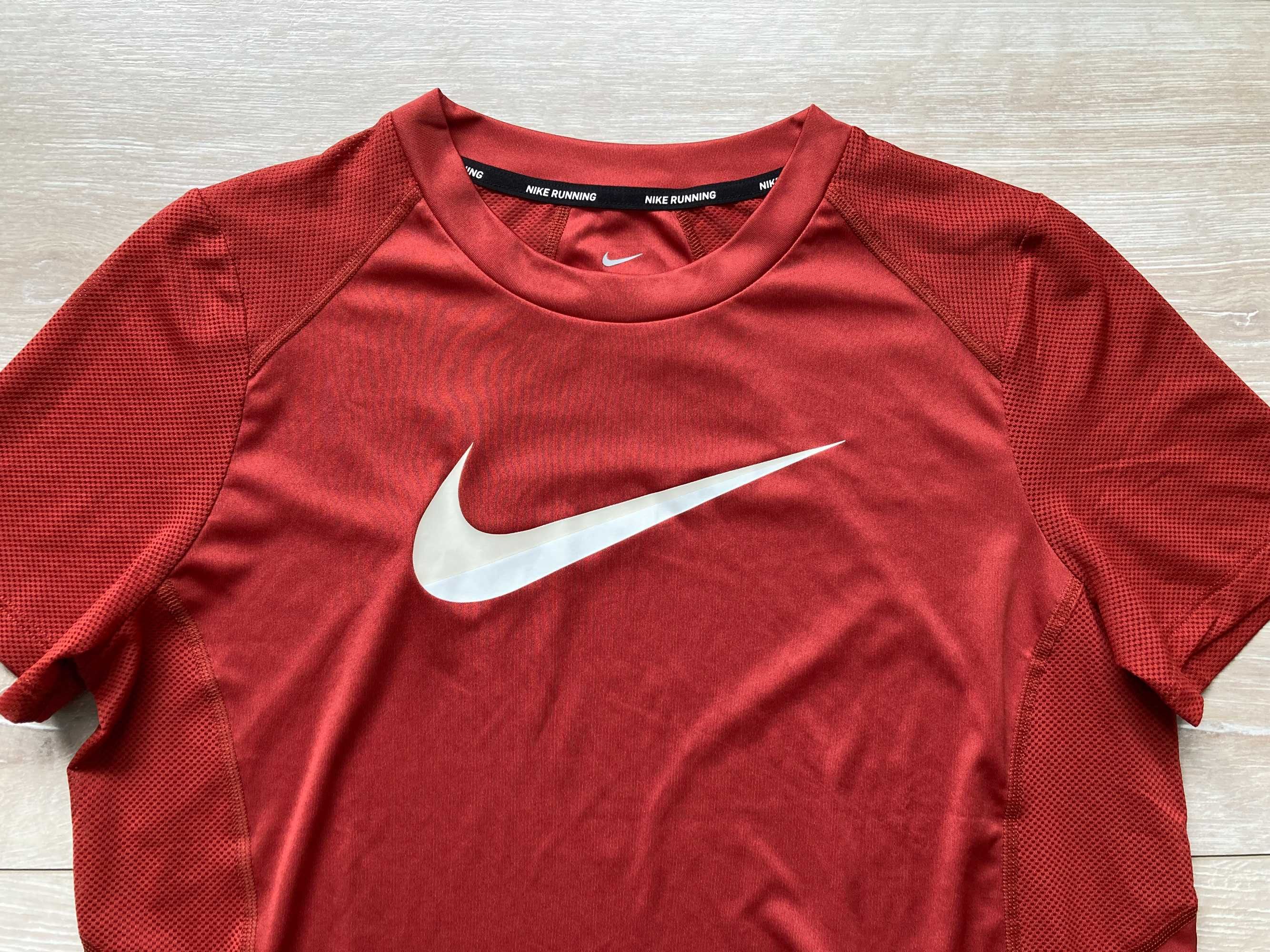 Найк Nike Running Dri Fit женска спортна тениска размер М