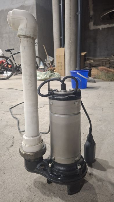 Погружной насос LEO 0.75 кв б/у