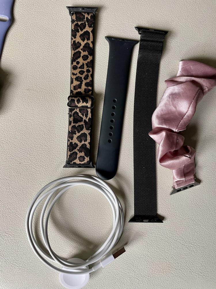 Apple Watch-series 3/42mm(не зарежда)