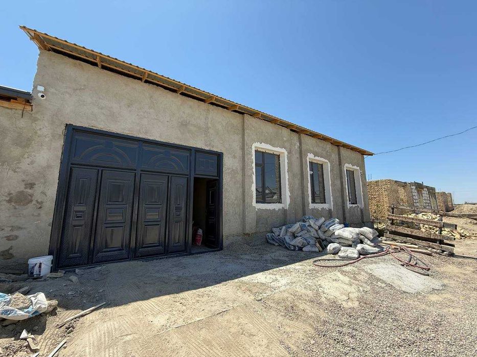 Tayyor 5 sotiqli kottedj sotiladi