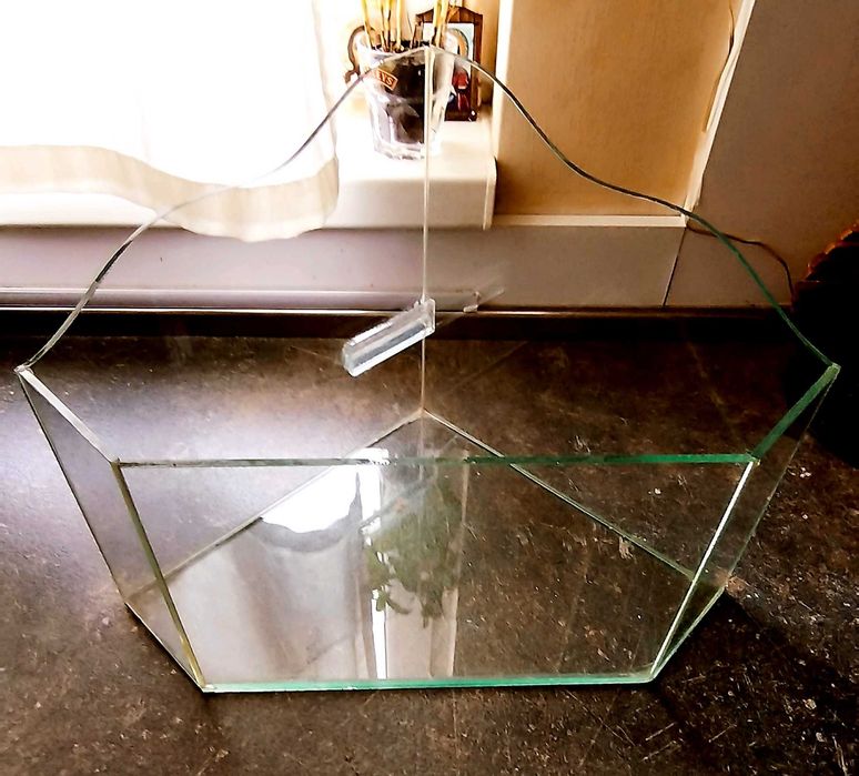 Терариум/аквариум здрав