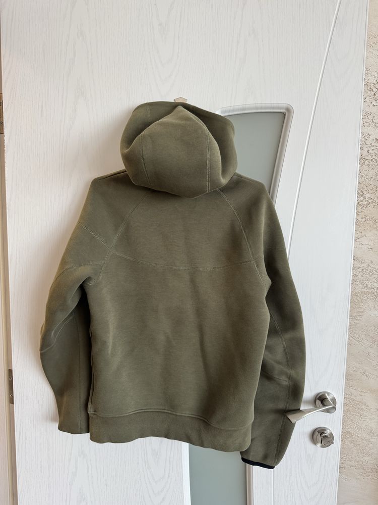 Nike tech fleece  green