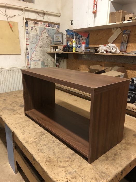 Masuta pentru cafea si comoda tv din pal melaminat ( noua !! )