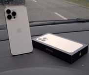 Vand iphone 13 pro max Gold