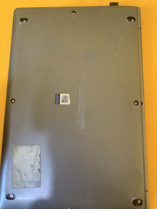 Noutbuk LG 16/512