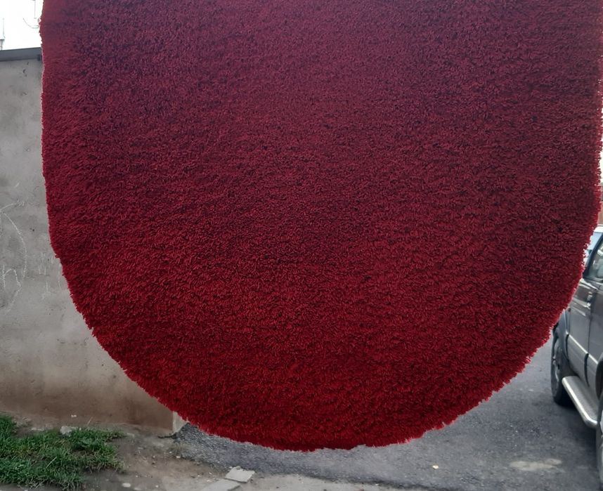 Vand Covor in stare foarte buna