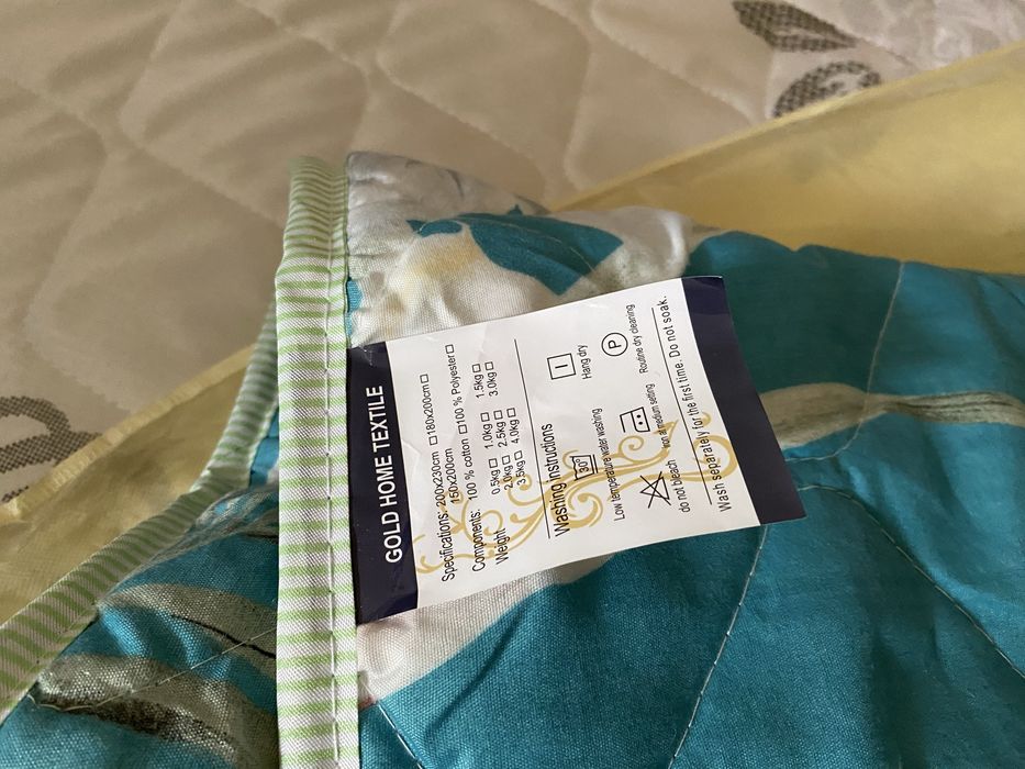 Срочно  на  2 спалку  новое  одеяло   продам.