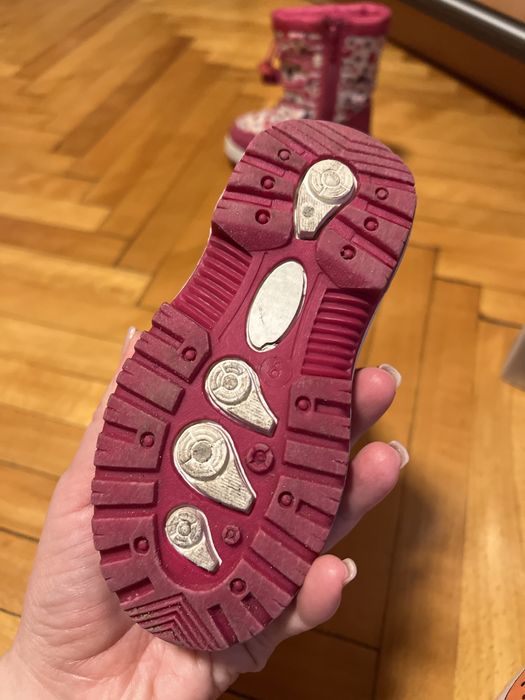 Сапожки для девочки.