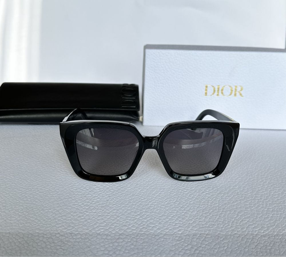 Дамски очила Christian DIOR, нови.