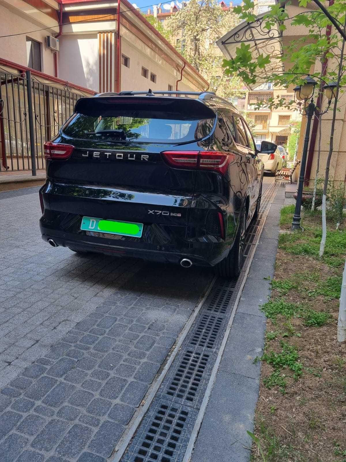 Продаётся машина Jetour X70. Не растаможенная. Car Jetour X70 for sale