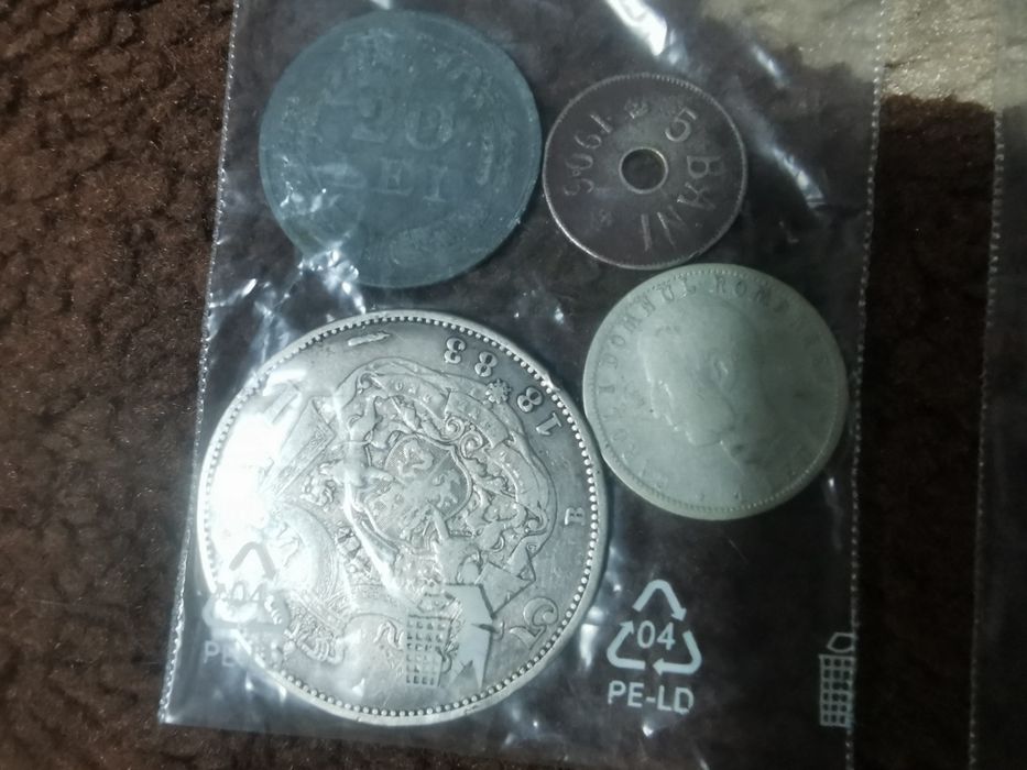 Bancnote si monede vechi