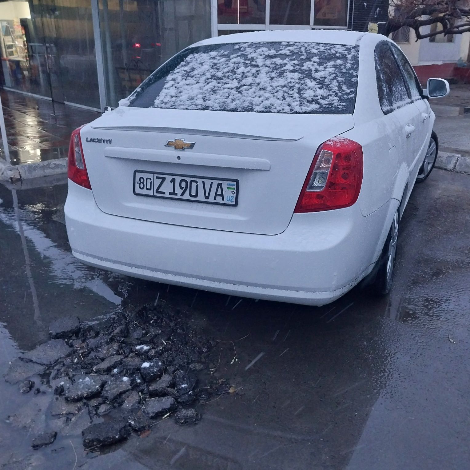 Mashina alo holatda