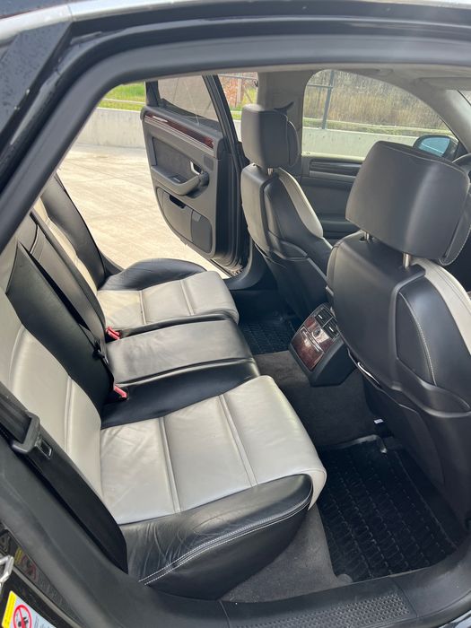 Audi A8 4.2TDI 326к.с