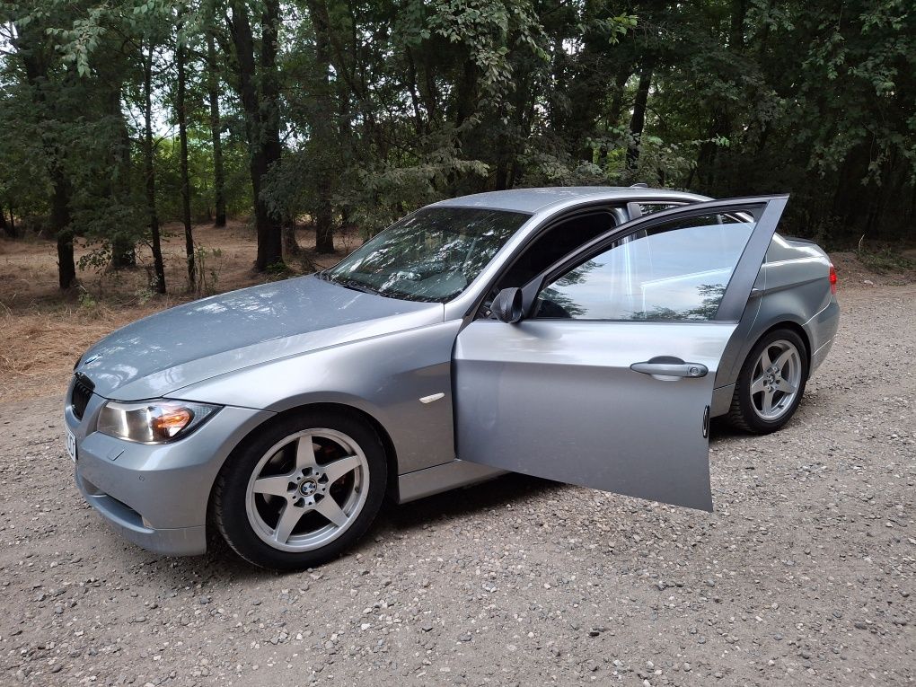 Vând Bmw seria 3 E90