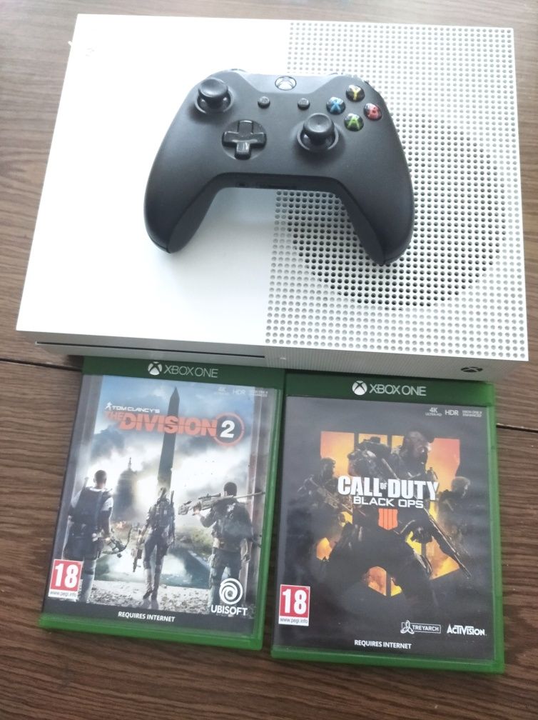 Xbox one S 1 TB.