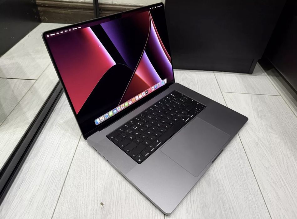 MacBook Pro 16 inch M2 PRO fab 2024 / ca nou / garantie / factura