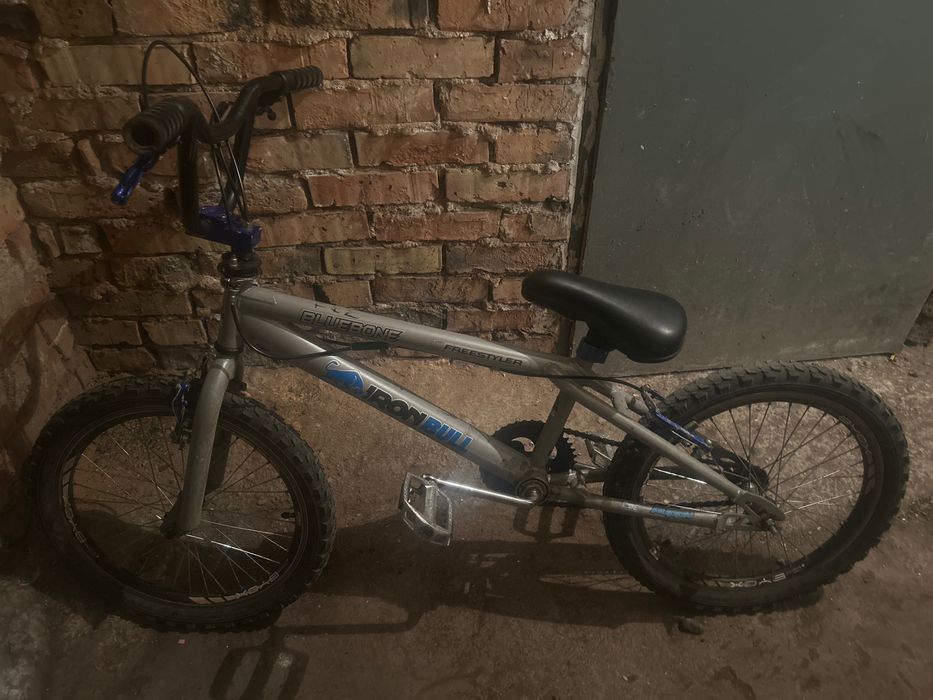 Продавам bmx марката му е iron bull