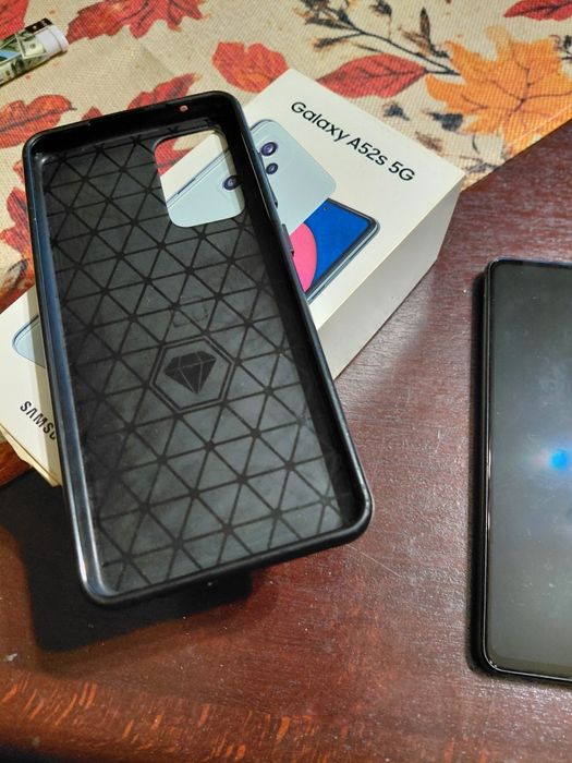 Продавам Samsung A52S 5G