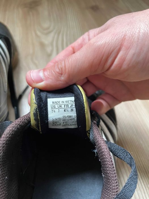 Обувки Adidas за футбол в зала