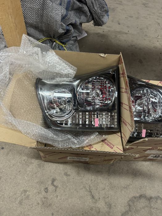 Задние стопы RX330