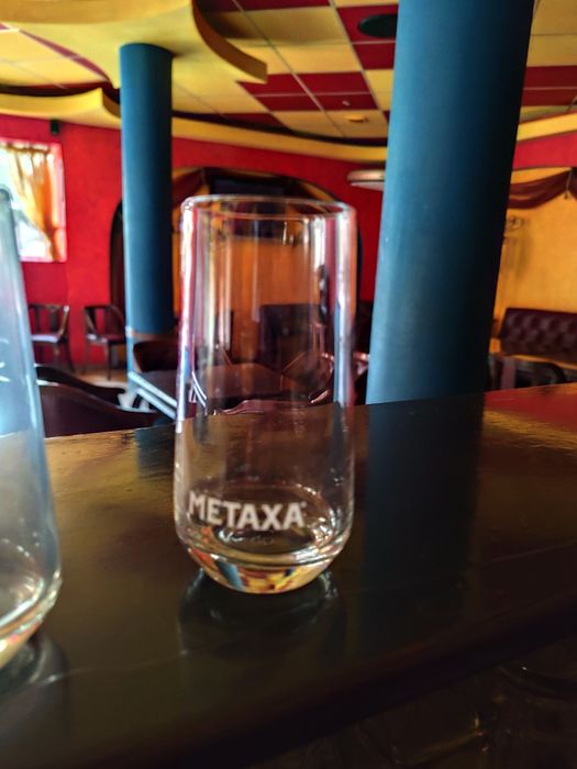 оригинални чаши- Plomari, Bushmills, FINLANDIA, METAXA