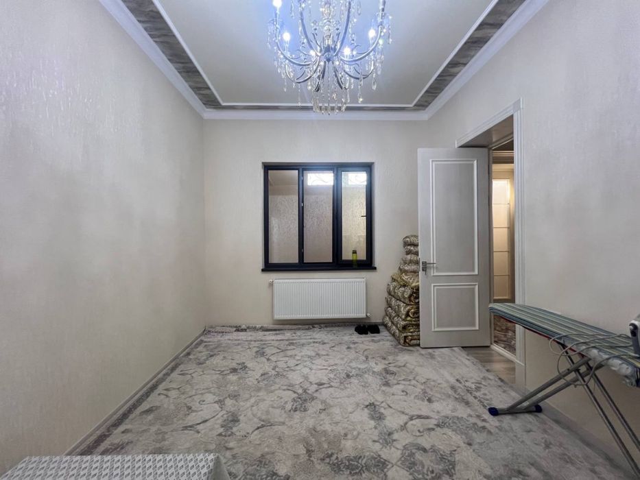 Учкахрамон постдан 4 км кирганда Обод махалла 3 сотих тайёр уй