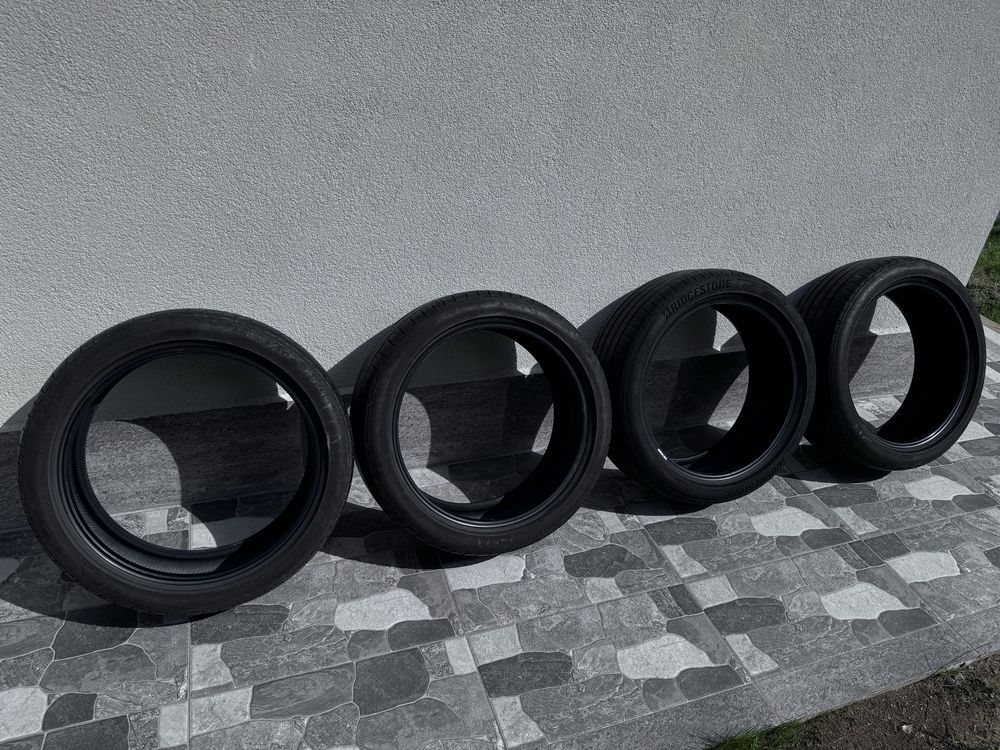 225 45 19 летни гуми Bridgestone