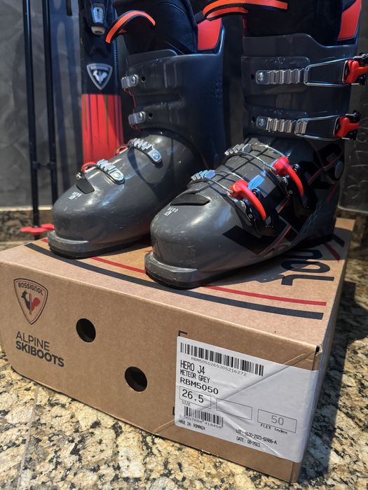 Детски ски, ски обувки и щеки Rossignol HERO