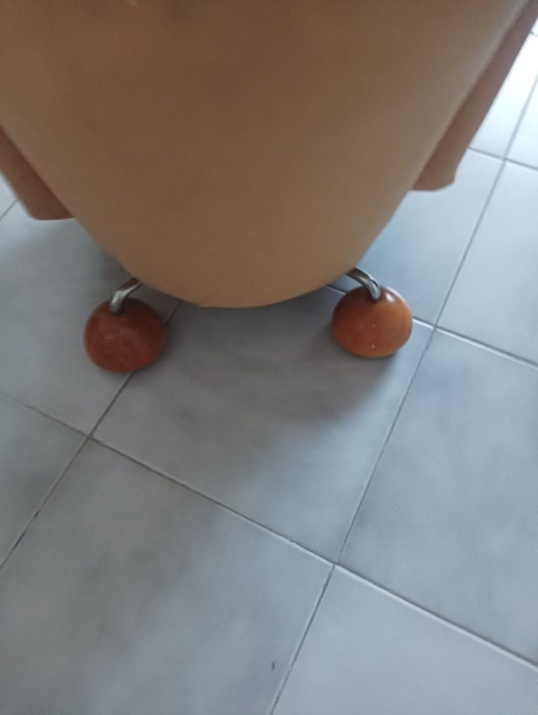 Продавам фотьойл жълт
