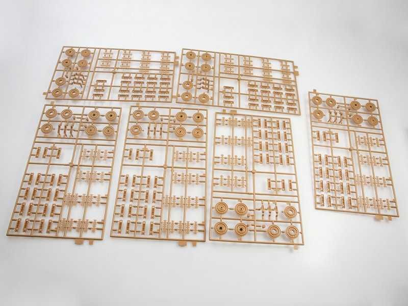 Тяжелый немецкий танк T-VIB «Королевский Тигр» с башней Хеншель