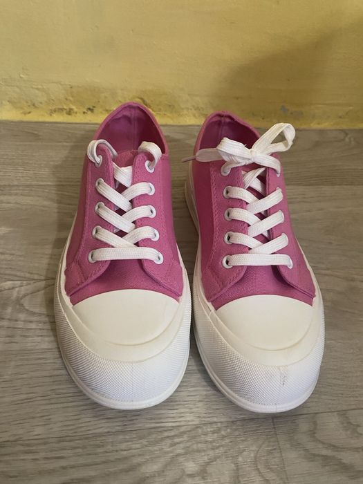 Розови кецове Barbie