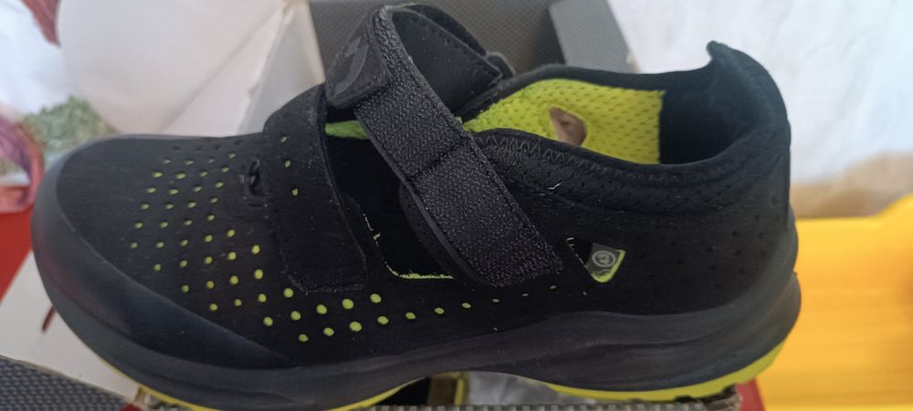 Работни обувки,сандал