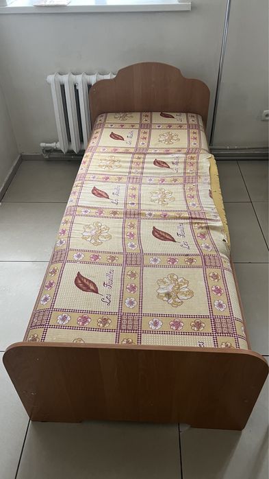 Деревянные кровати